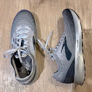 Brooks Levitate 2 shoes